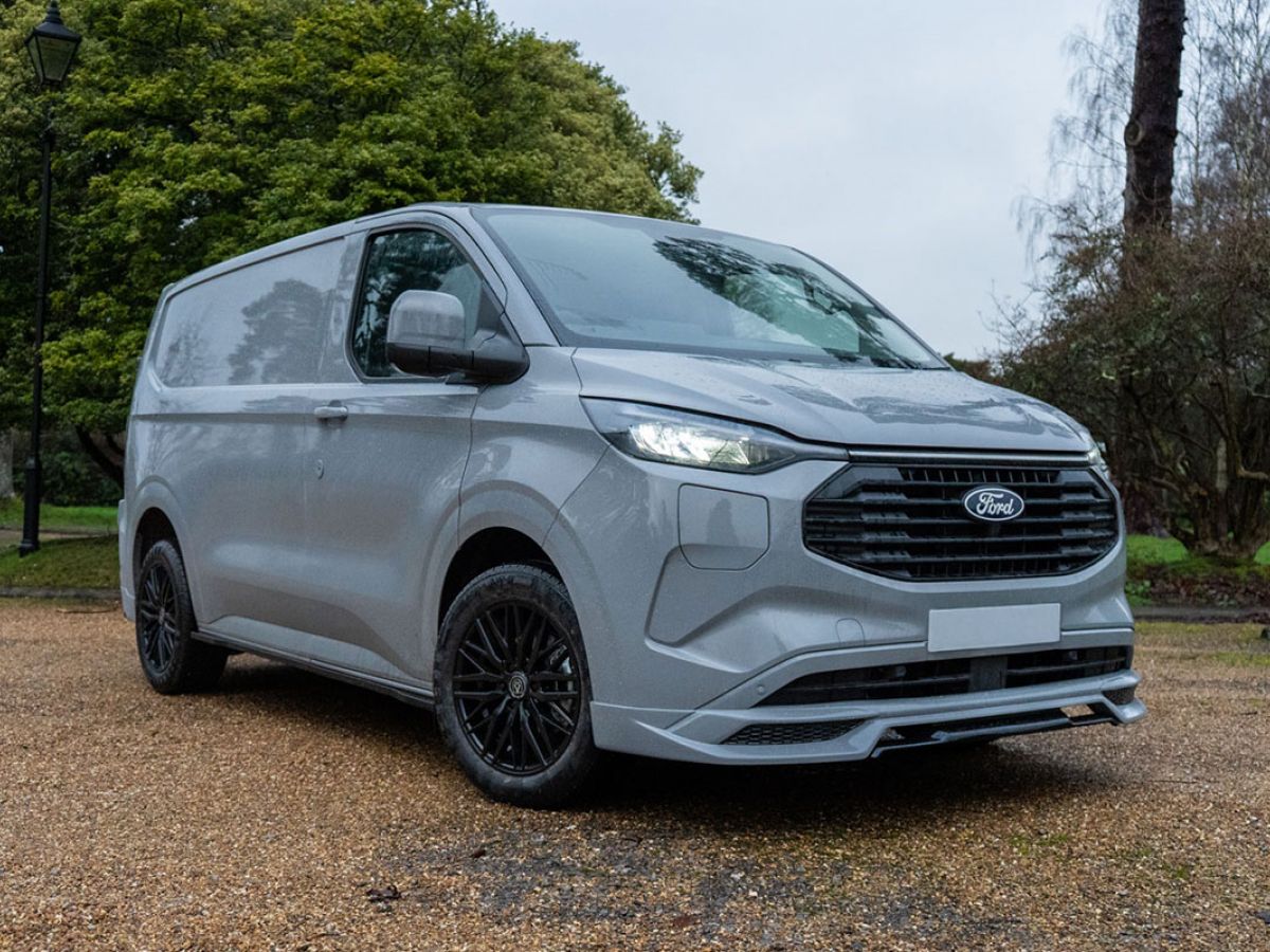 Ford Transit Custom 320 L1 PHEV Vortex Premium | Crusader Vans