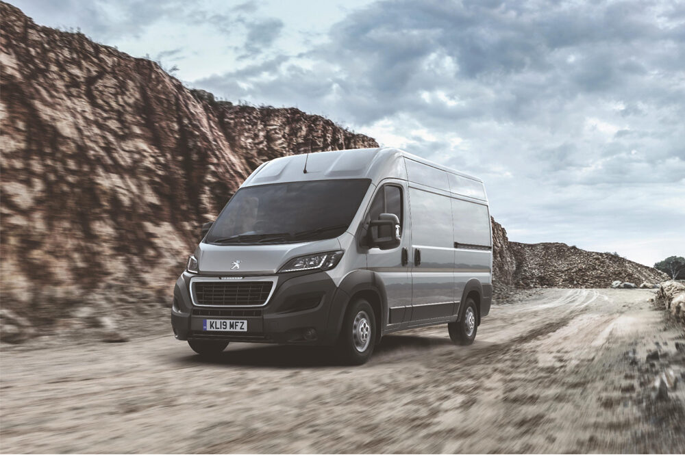 white peugeot boxer van