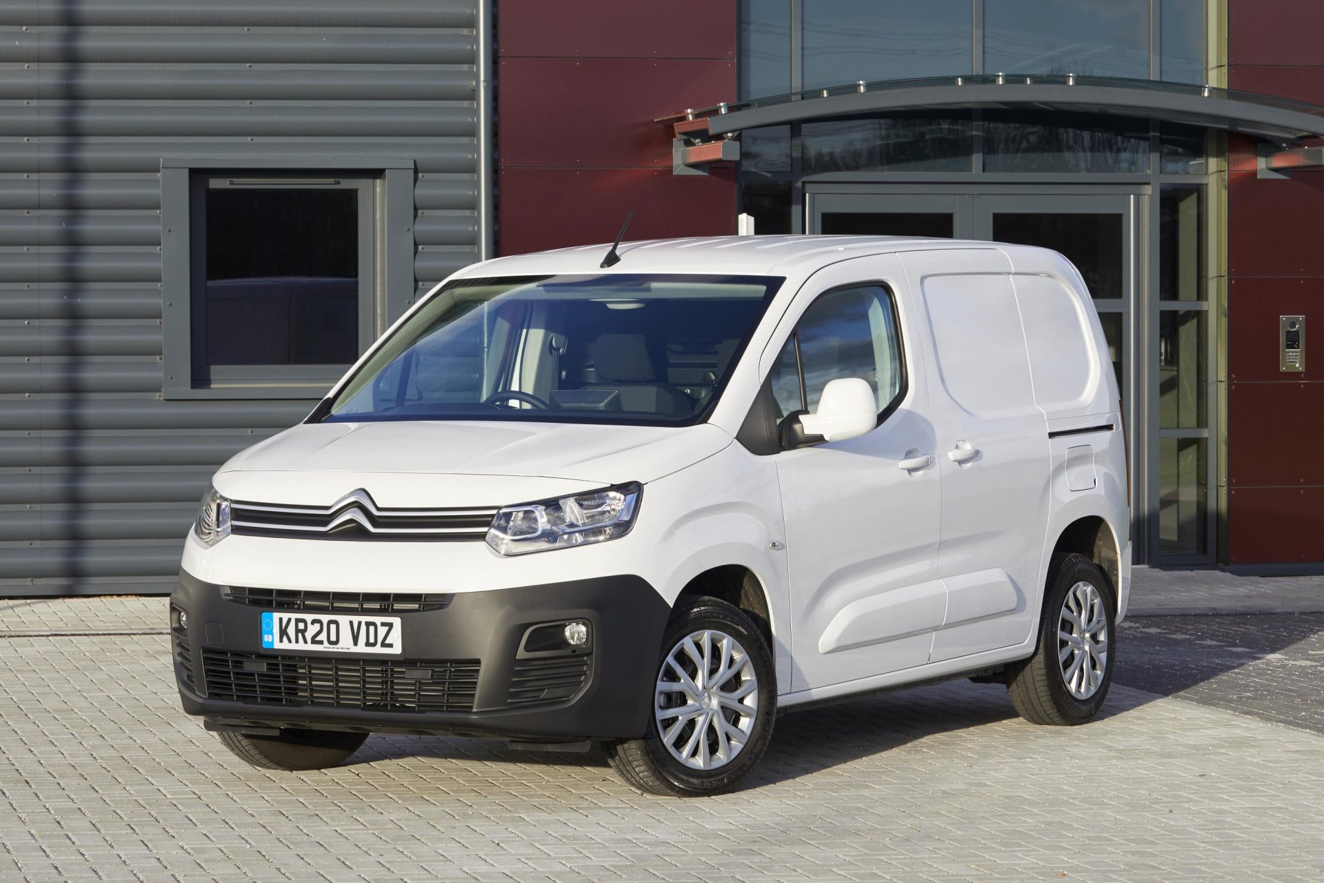 white citroen berlingo van